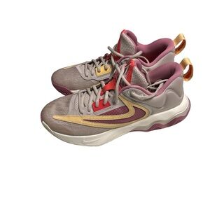 COPY - Size 8.5 - Nike Giannis Immortality 3 Fossil Stone Celestial Gold